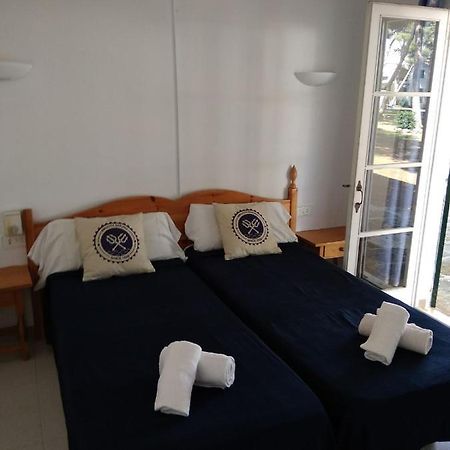 Apartamentos Playa Park Brisas Son Xoriguer Калан-Бош Экстерьер фото