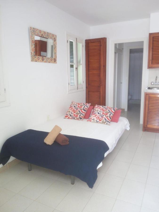 Apartamentos Playa Park Brisas Son Xoriguer Калан-Бош Экстерьер фото
